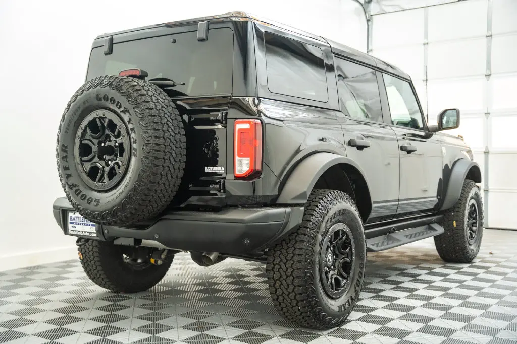 2026 Ford Bronco - $48,000