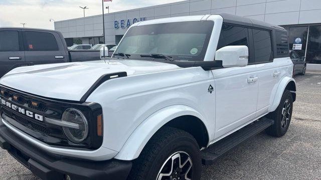 2024 Ford Bronco Outer Banks