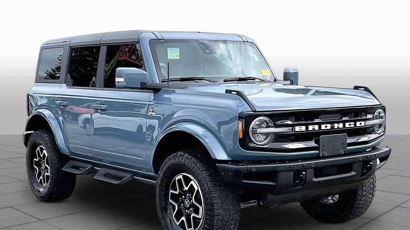 2024 Ford Bronco Outer Banks