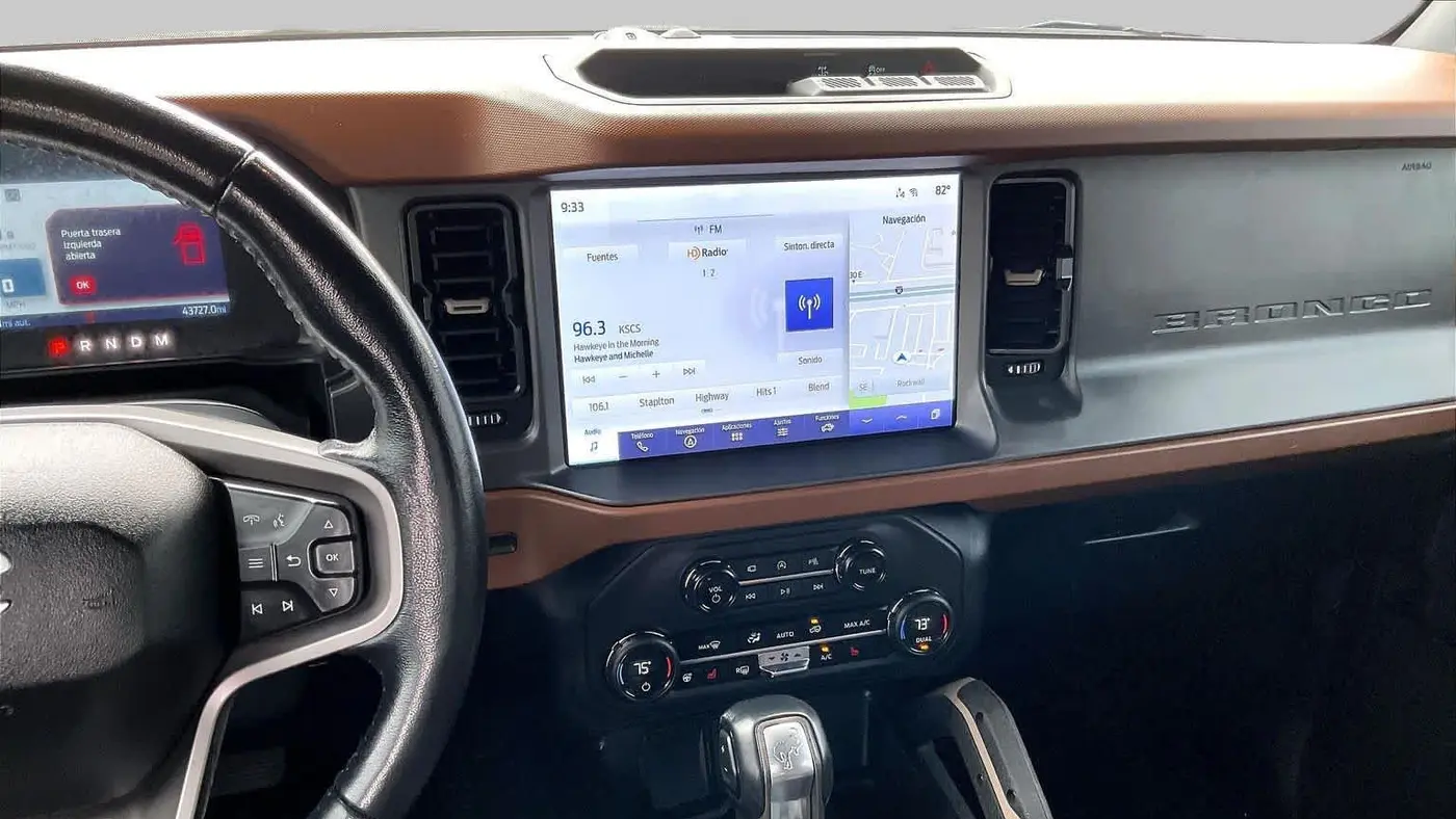 2024 Ford Bronco Outer Banks