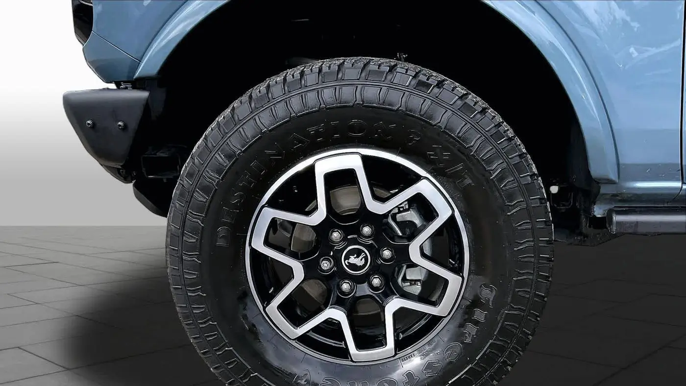 2024 Ford Bronco Outer Banks