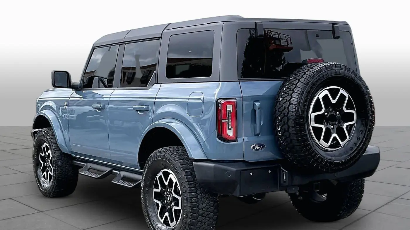 2024 Ford Bronco Outer Banks