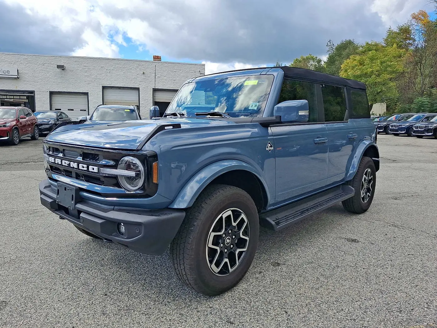 2025 Ford Bronco - $48,977
