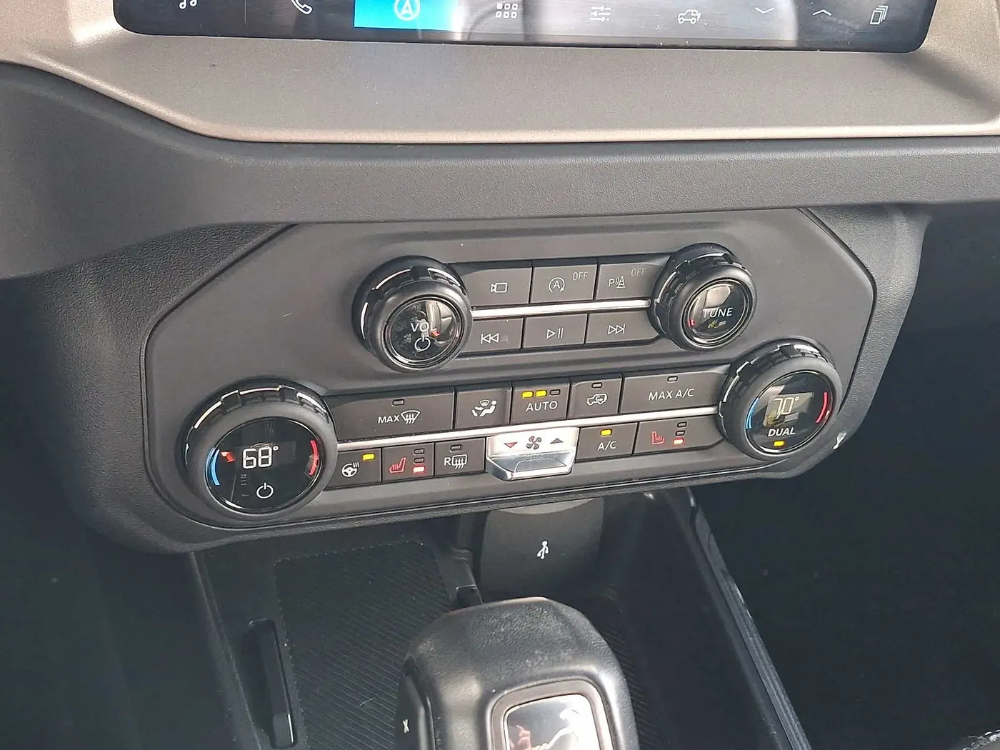2025 Ford Bronco - $48,977