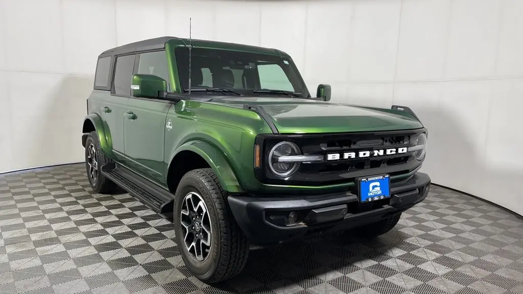 2025 Ford Bronco Outer Banks