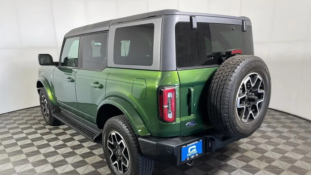2025 Ford Bronco Outer Banks