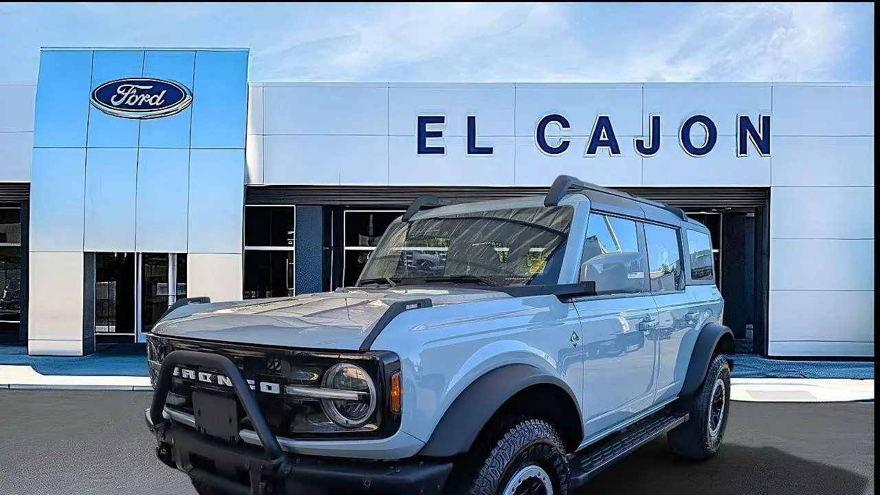 2024 Ford Bronco Outer Banks
