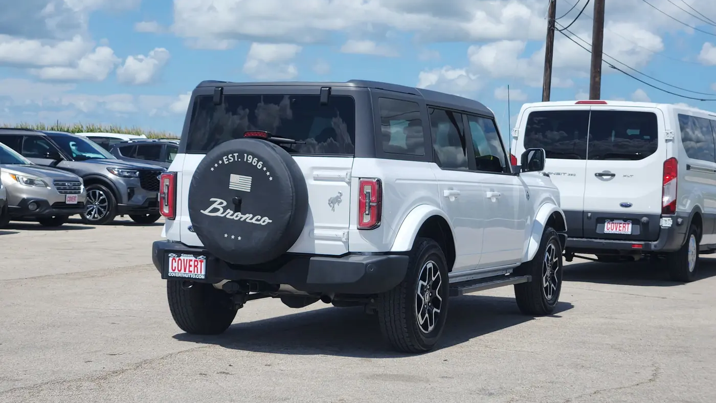 2024 Ford Bronco Outer Banks