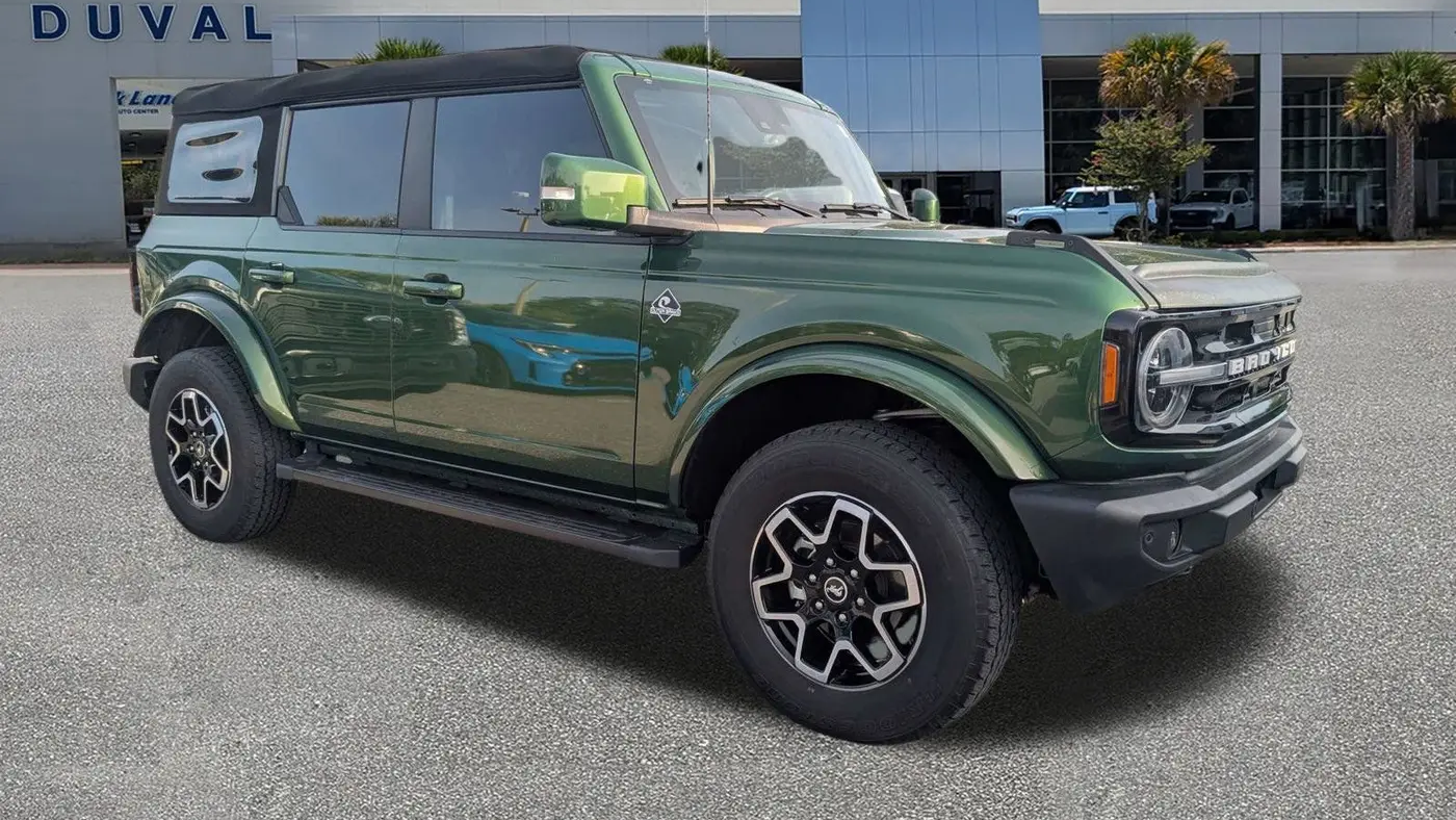 2024 Ford Bronco Outer Banks