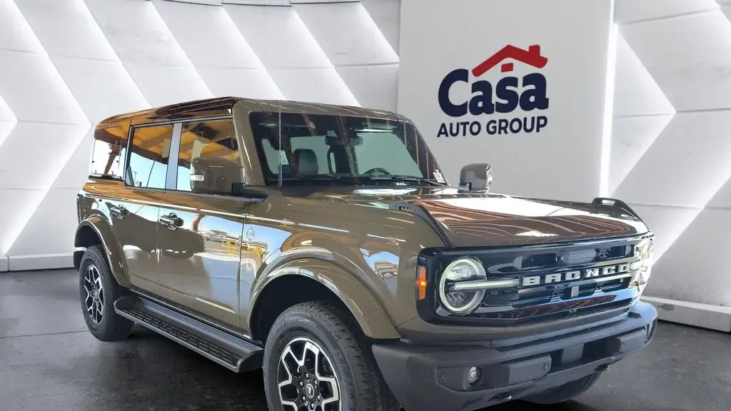 2025 Ford Bronco Outer Banks