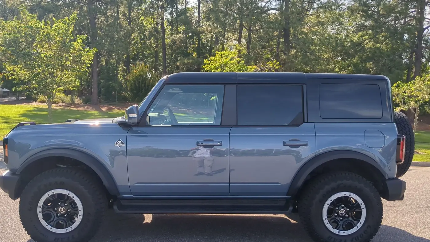 2025 Ford Bronco Outer Banks