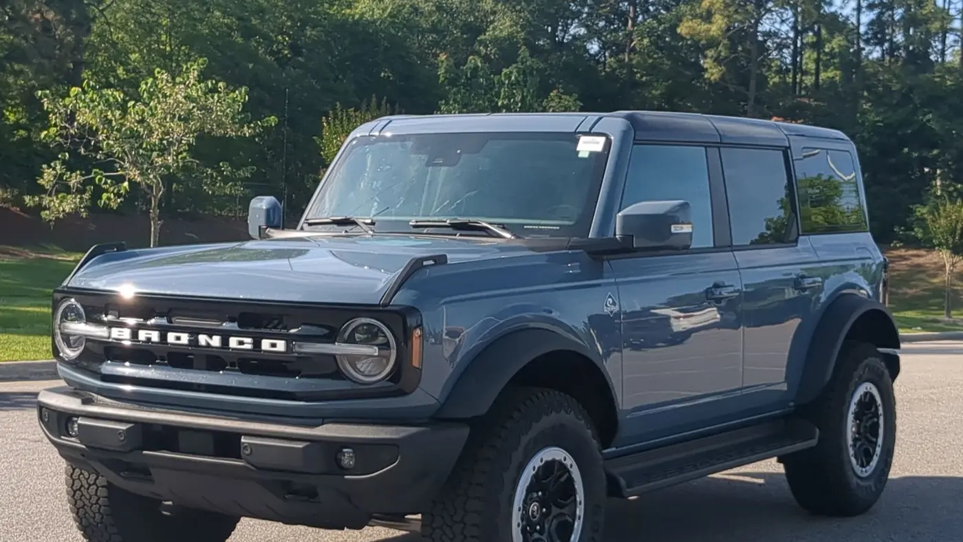 2025 Ford Bronco Outer Banks