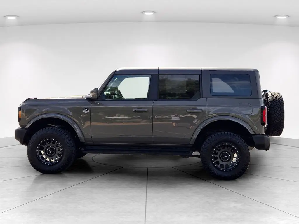 2025 Ford Bronco - $42,898