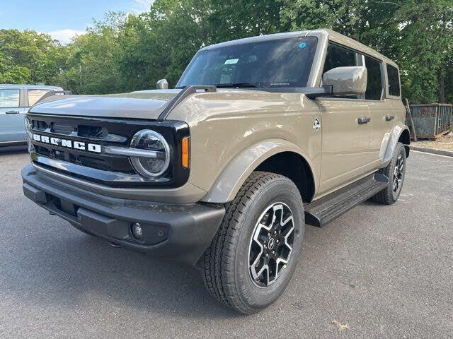 2026 Ford Bronco - $50,815