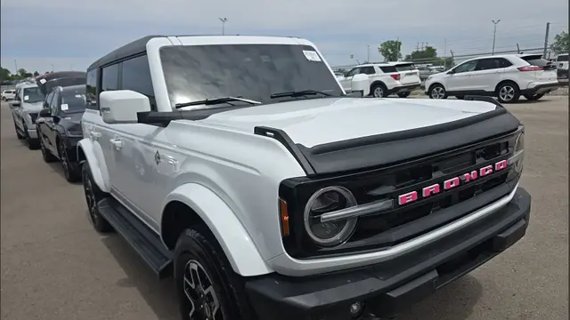 2025 Ford Bronco Outer Banks