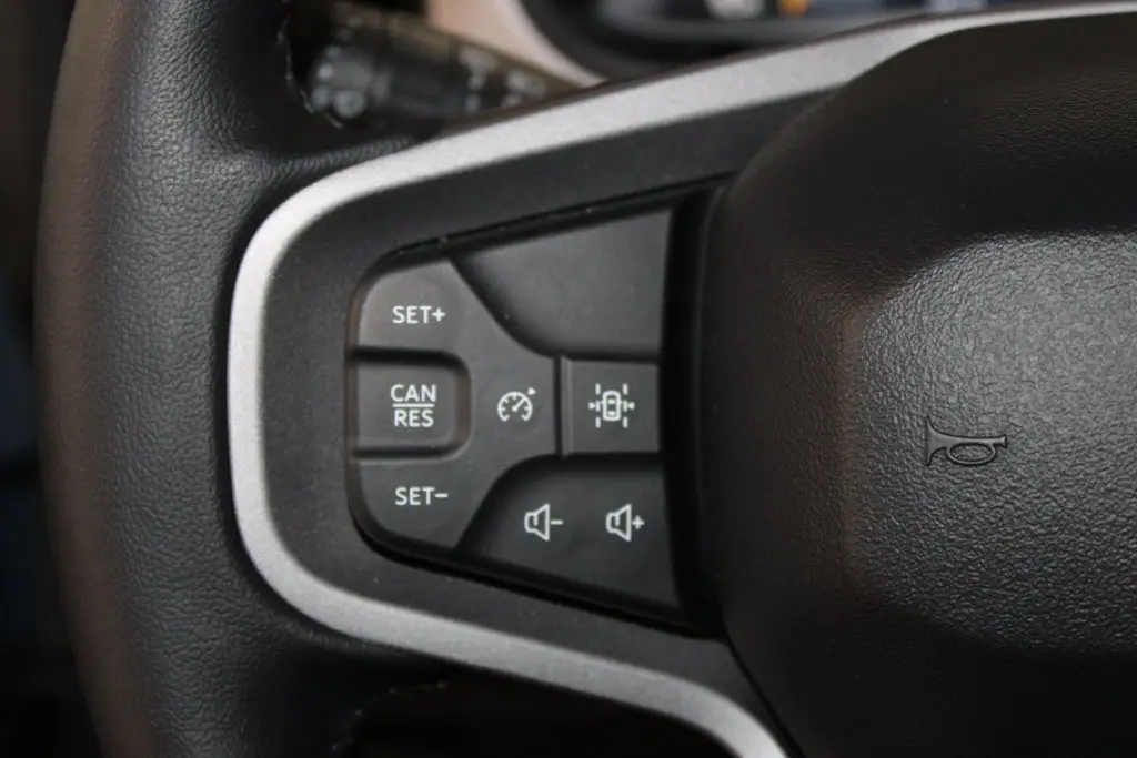 2025 Ford Bronco - $48,188