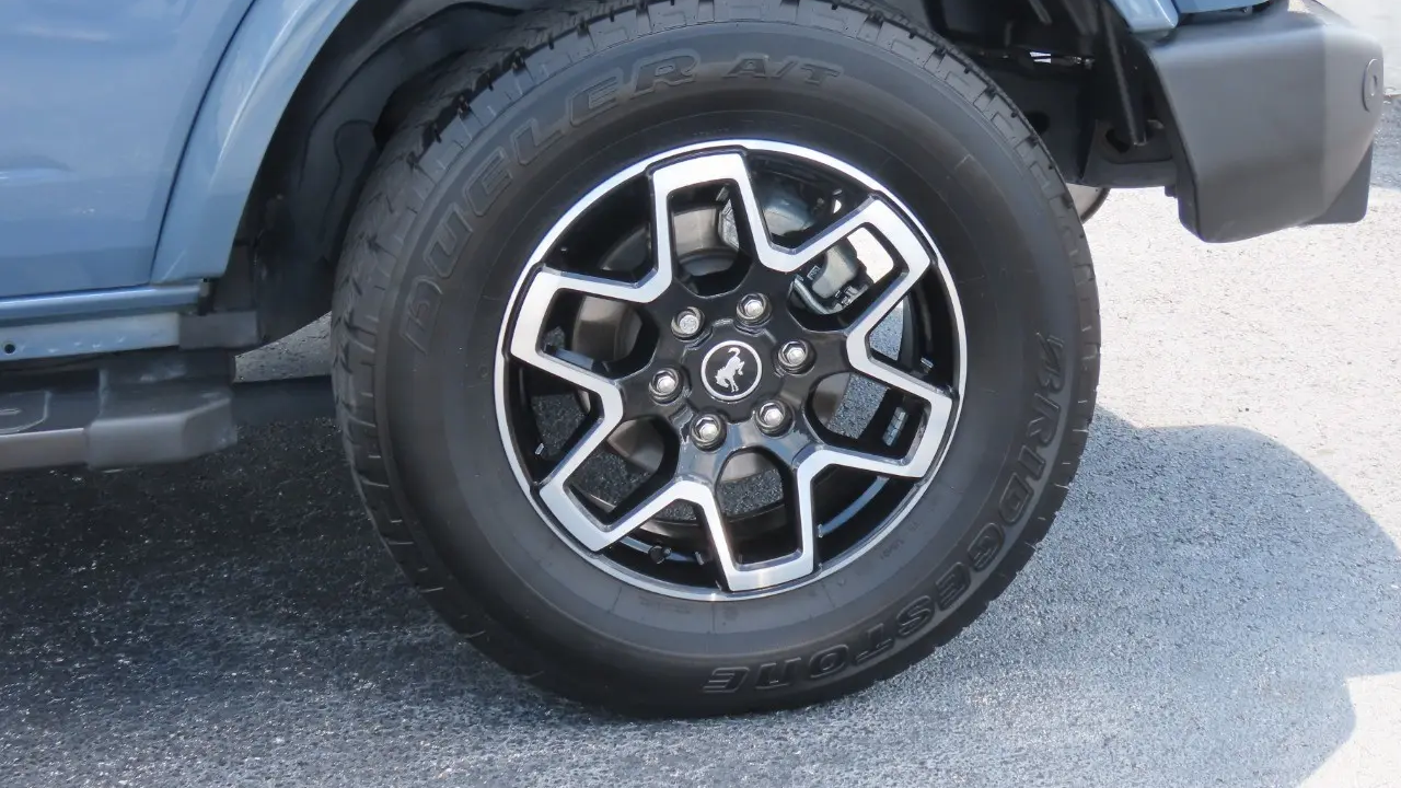 2024 Ford Bronco Outer Banks
