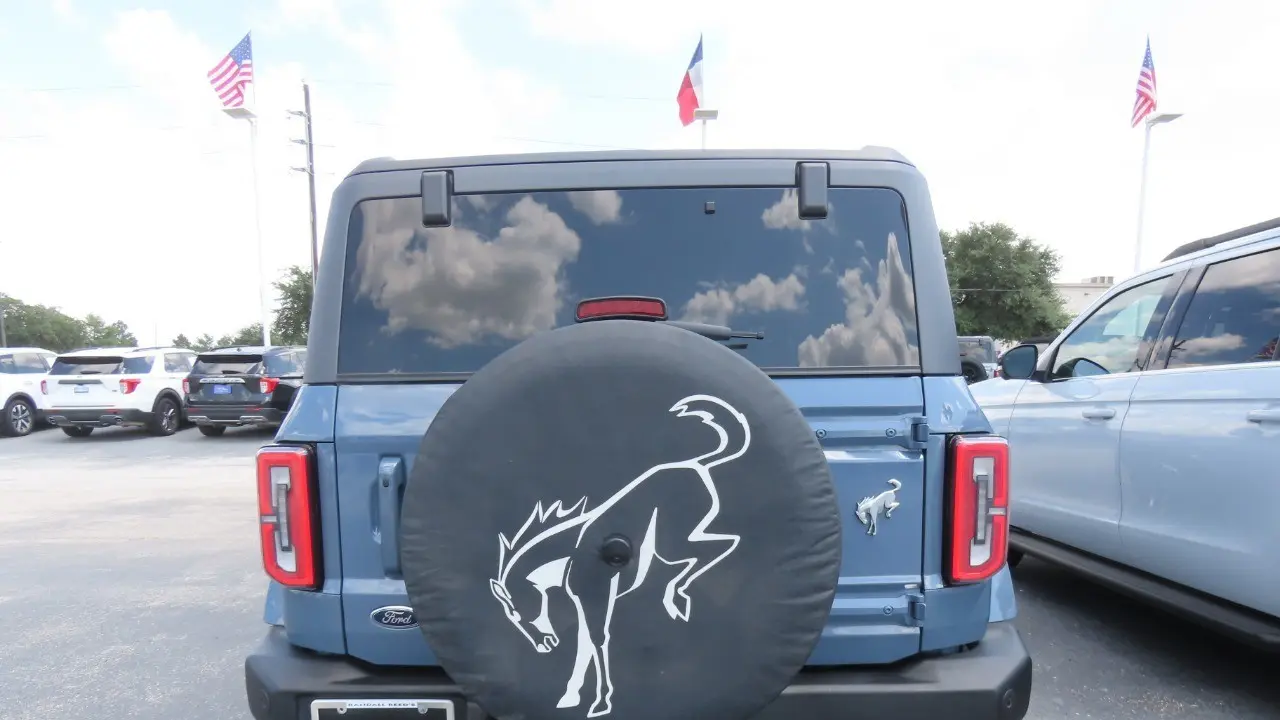 2024 Ford Bronco Outer Banks