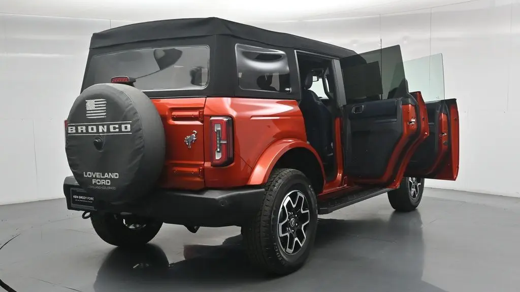 2024 Ford Bronco Outer Banks