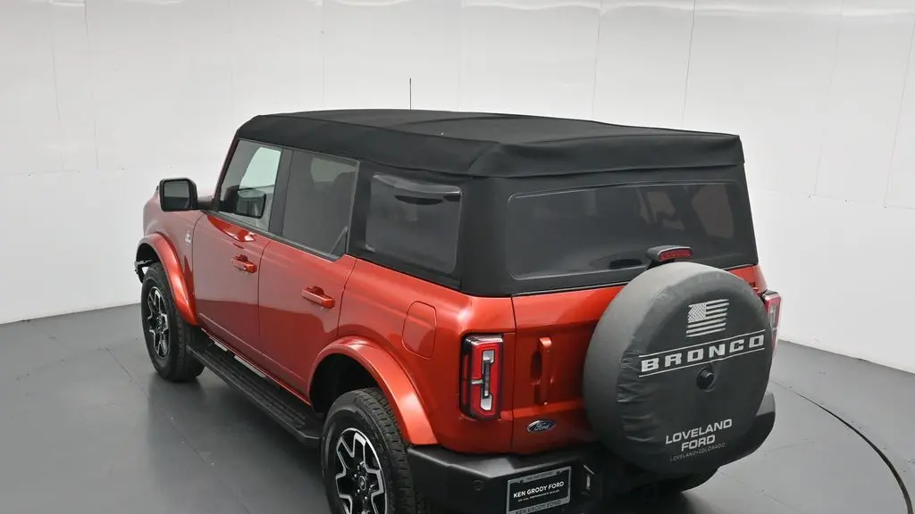 2024 Ford Bronco Outer Banks