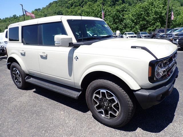 2025 Ford Bronco - $48,073