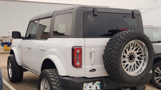 2024 Ford Bronco Outer Banks