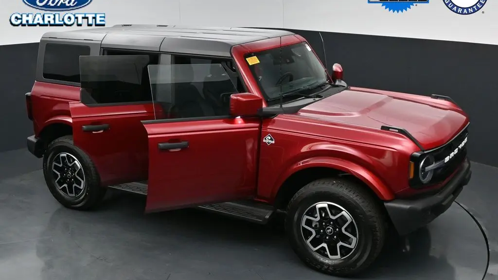 2026 Ford Bronco Outer Banks