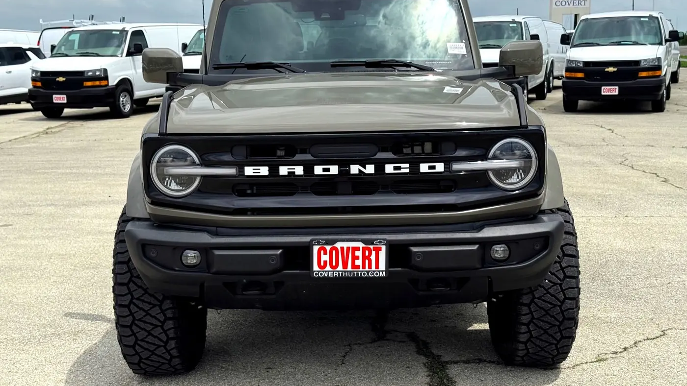 2026 Ford Bronco Outer Banks