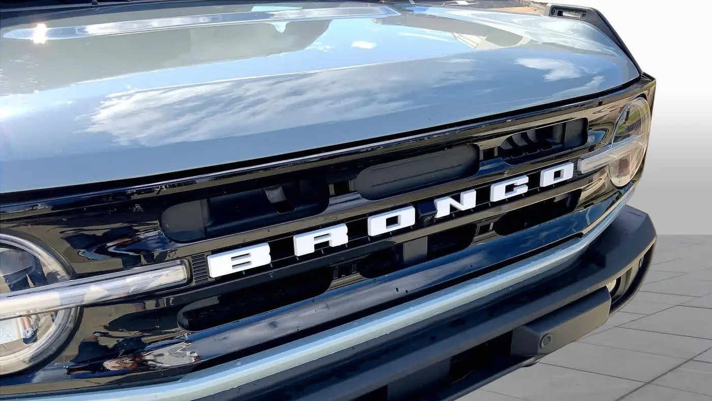 2024 Ford Bronco Outer Banks