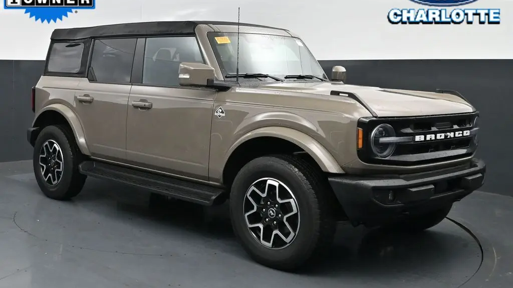 2025 Ford Bronco Outer Banks
