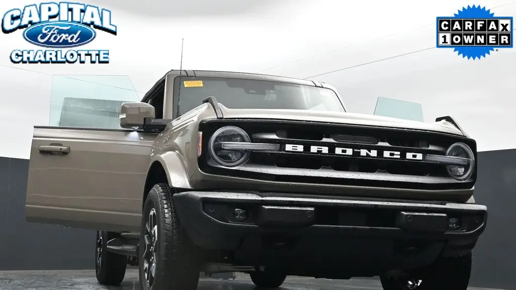 2025 Ford Bronco Outer Banks