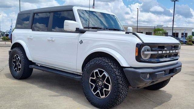 2024 Ford Bronco Outer Banks