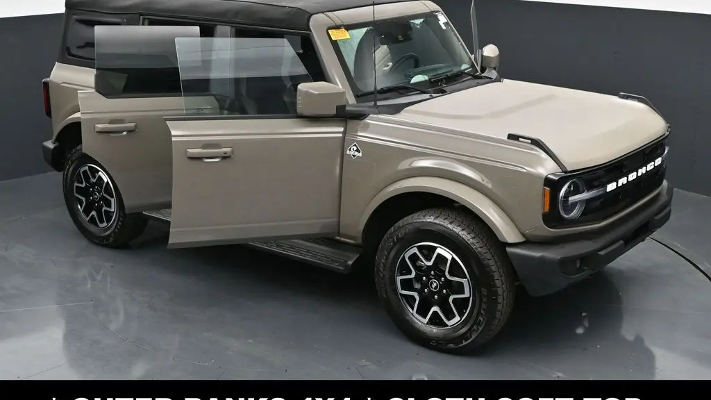 2025 Ford Bronco Outer Banks