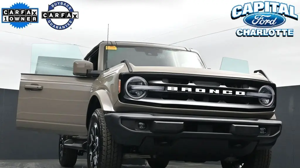 2025 Ford Bronco Outer Banks