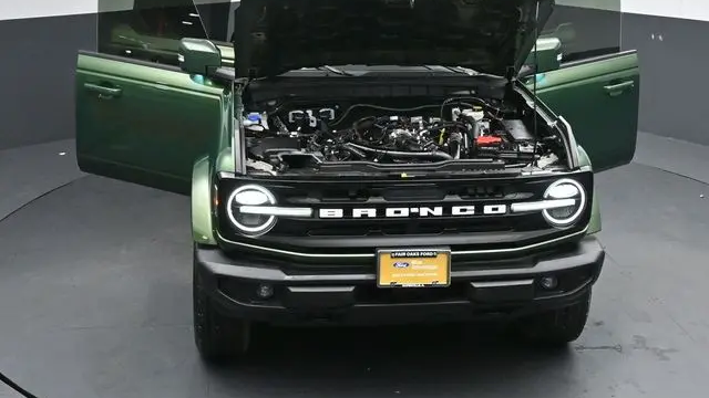 2025 Ford Bronco Outer Banks
