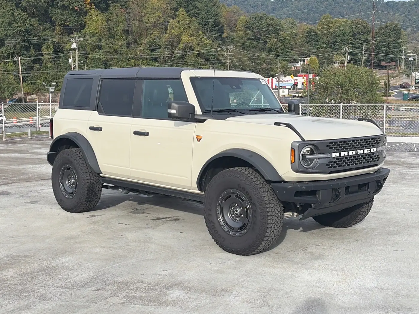 2025 Ford Bronco - $54,793