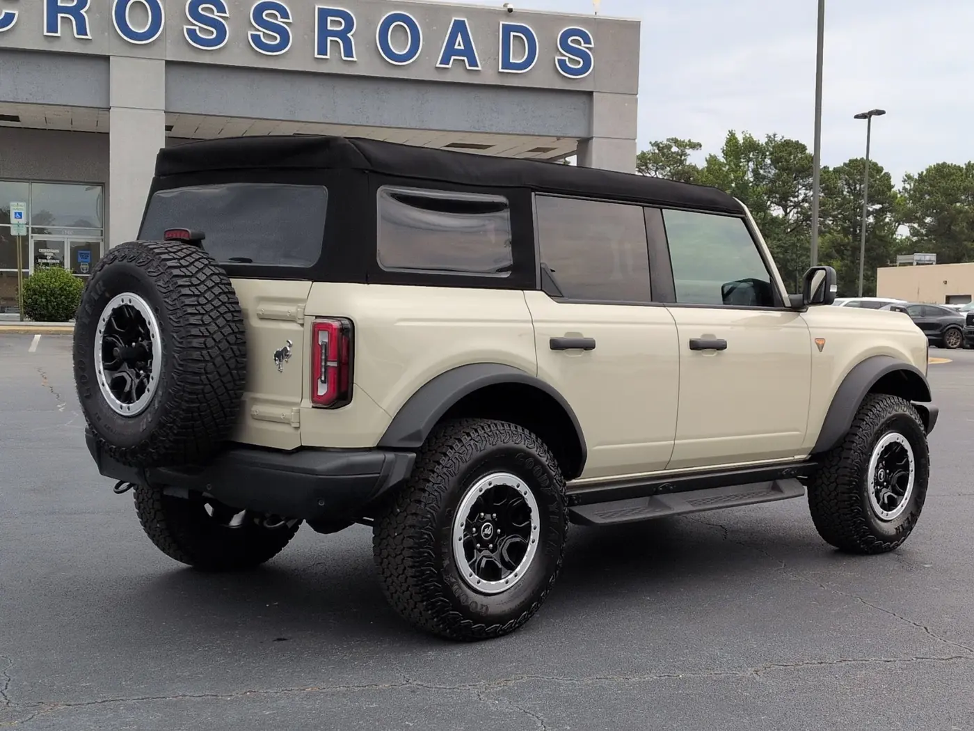 2025 Ford Bronco - $52,995