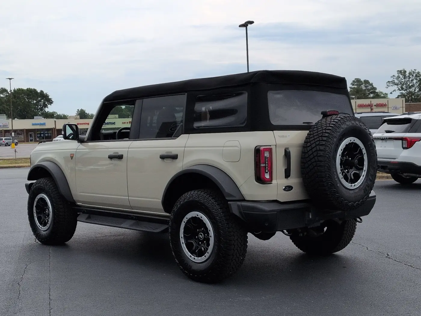 2025 Ford Bronco - $52,995