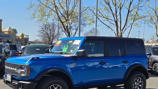 2025 Ford Bronco Badlands