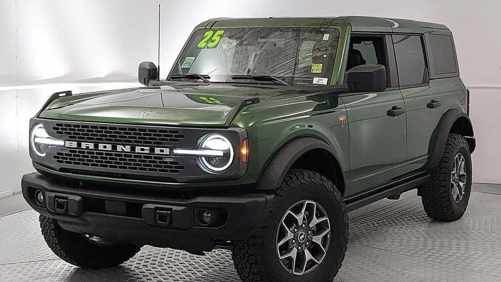 2025 Ford Bronco Badlands