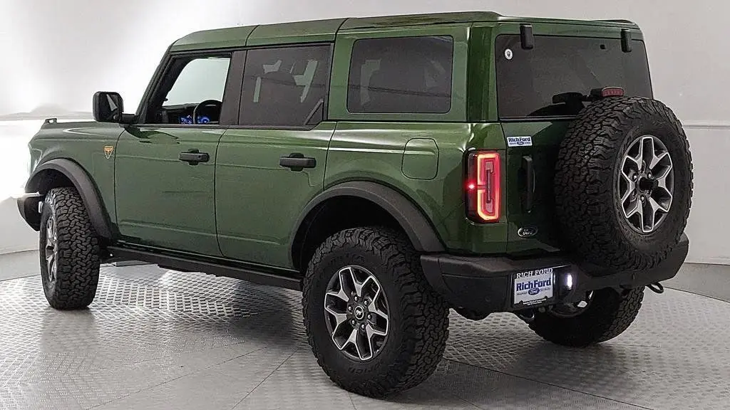 2025 Ford Bronco Badlands