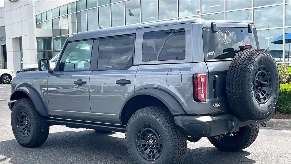 2026 Ford Bronco Badlands