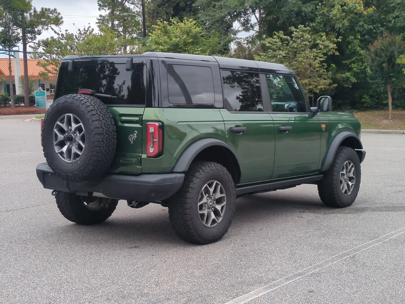 2025 Ford Bronco - $52,874