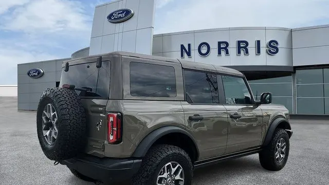 2025 Ford Bronco Badlands