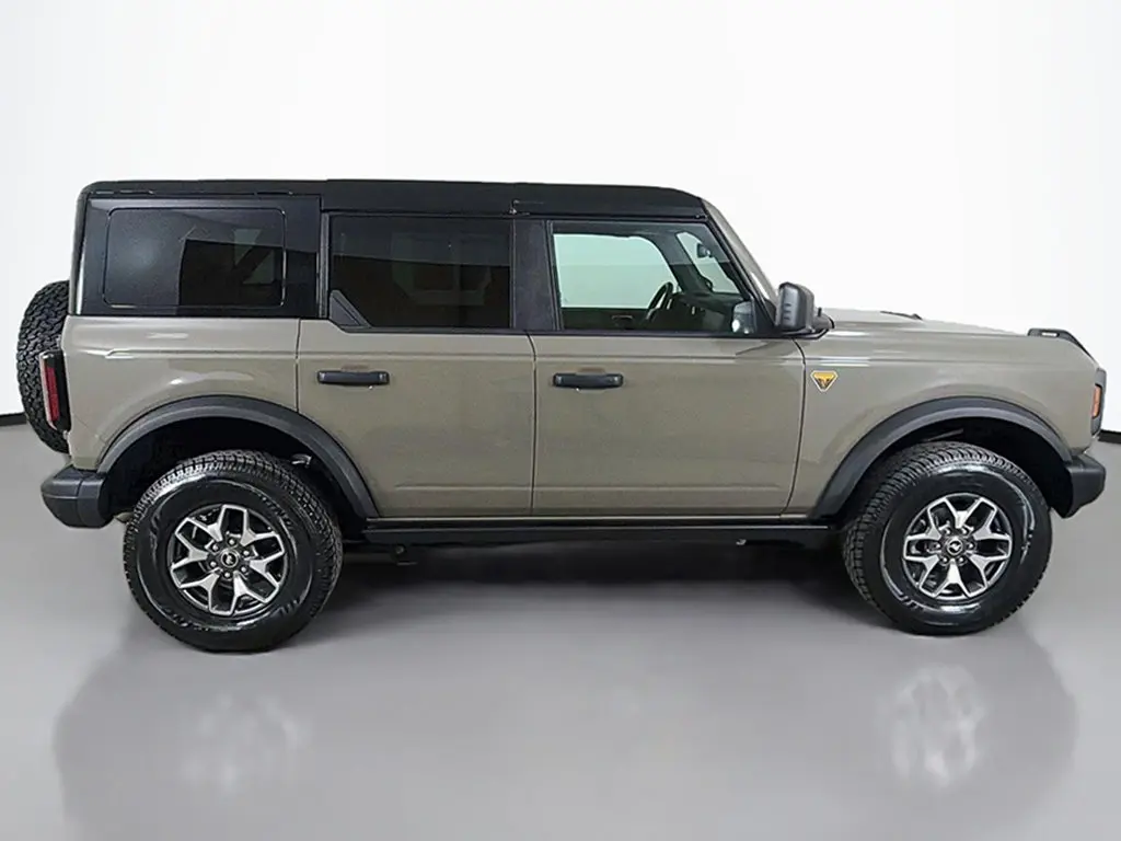 2025 Ford Bronco - $44,999
