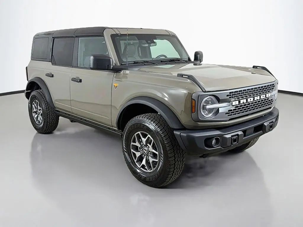 2025 Ford Bronco - $44,999