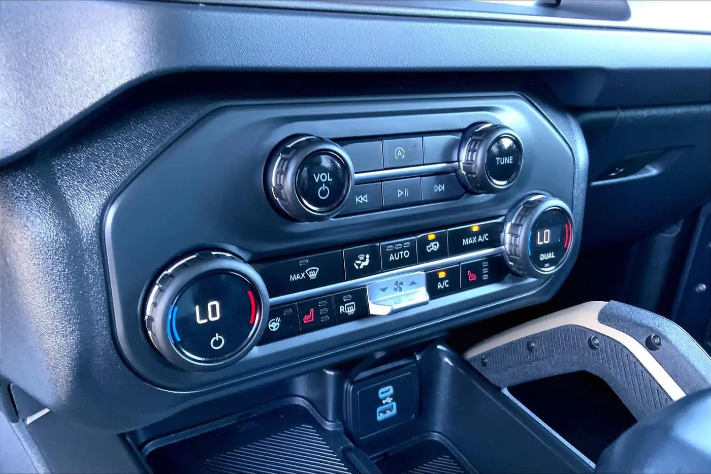 2025 Ford Bronco - $49,605