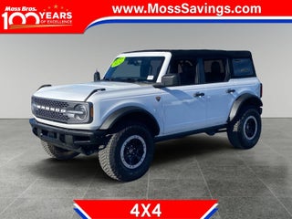 2024 Ford Bronco with Oxford White Exterior