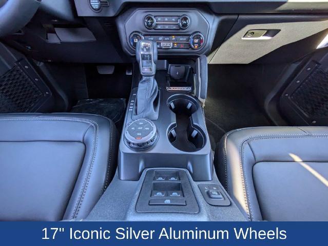 2025 Ford Bronco - $60,100