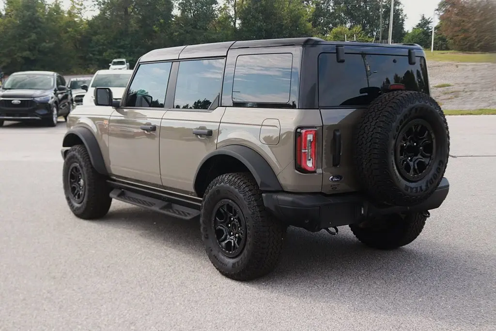2025 Ford Bronco - $54,458